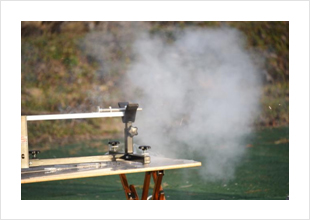 스텐파이프와 푹죽화약을 이용한 사제총기의 발사시험사진